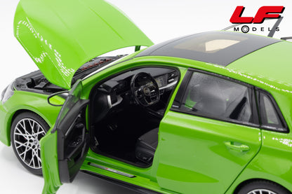 modellino audi rs3 sportback verde norev 1:18 188390 vista interni