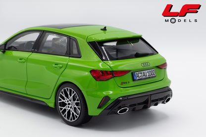 modellino audi rs3 sportback verde norev 1:18 188390 vista posteriore