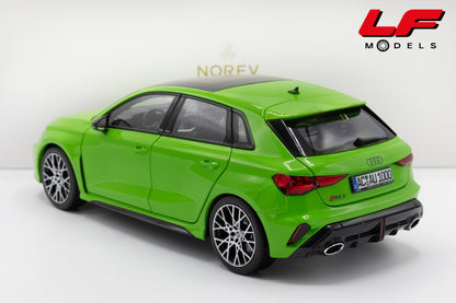 modellino audi rs3 sportback verde norev 1:18 188390 vista posteriore