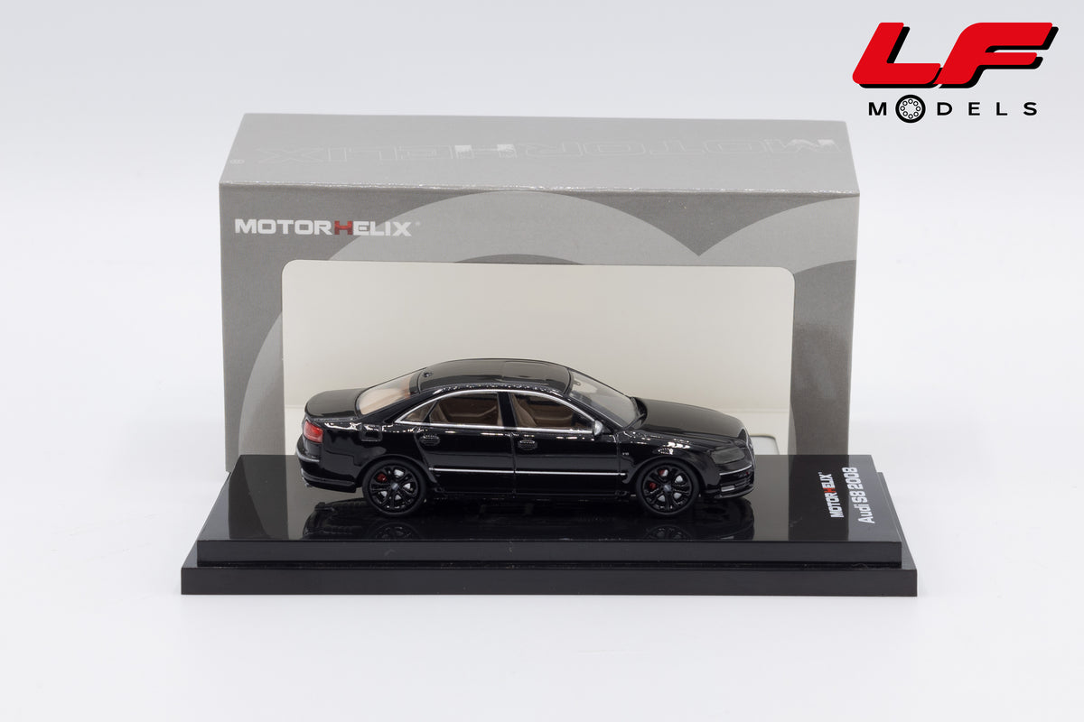 modellino audi s8 motorhelix 1:64 M68217DZ-CY vista laterale