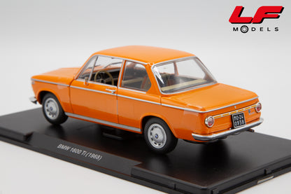 modellino bmw 1600 edicola 1:24 vista posteriore