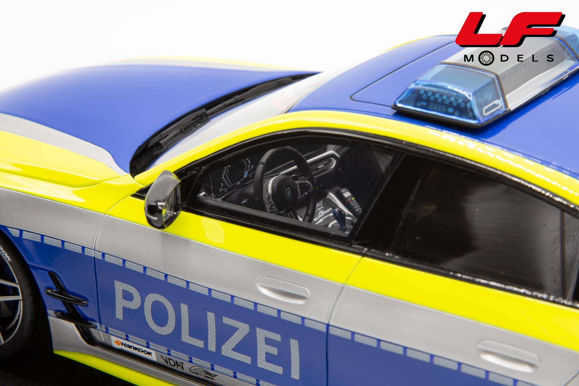 modellino bmw 4 series polizei ottomobile 1:18 OT1205 vista interni