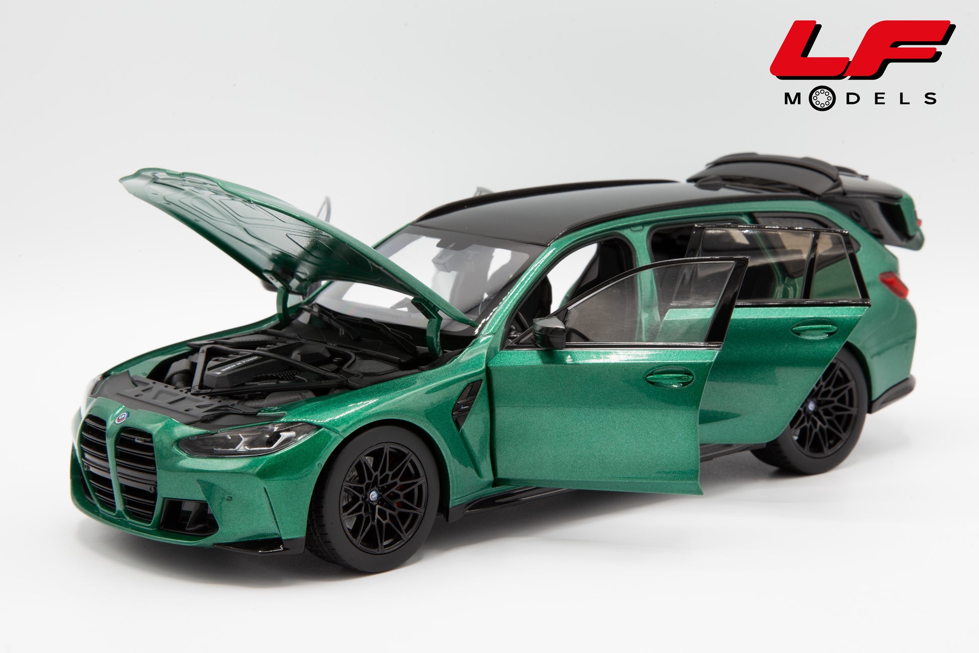 modellino bmw m3 touring sw tsm 1:18 TSM181030 vista frontale aperto