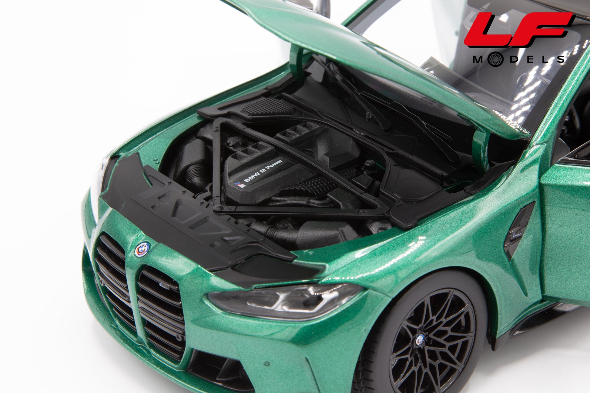 modellino bmw m3 touring sw tsm 1:18 TSM181030 vista motore
