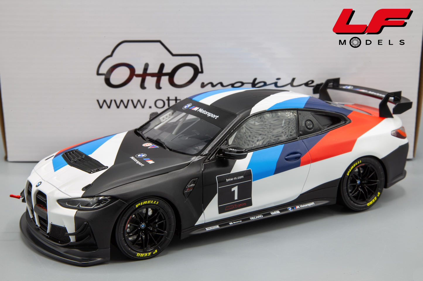 modellino bmw m4 gt4 ottomobile 1:18