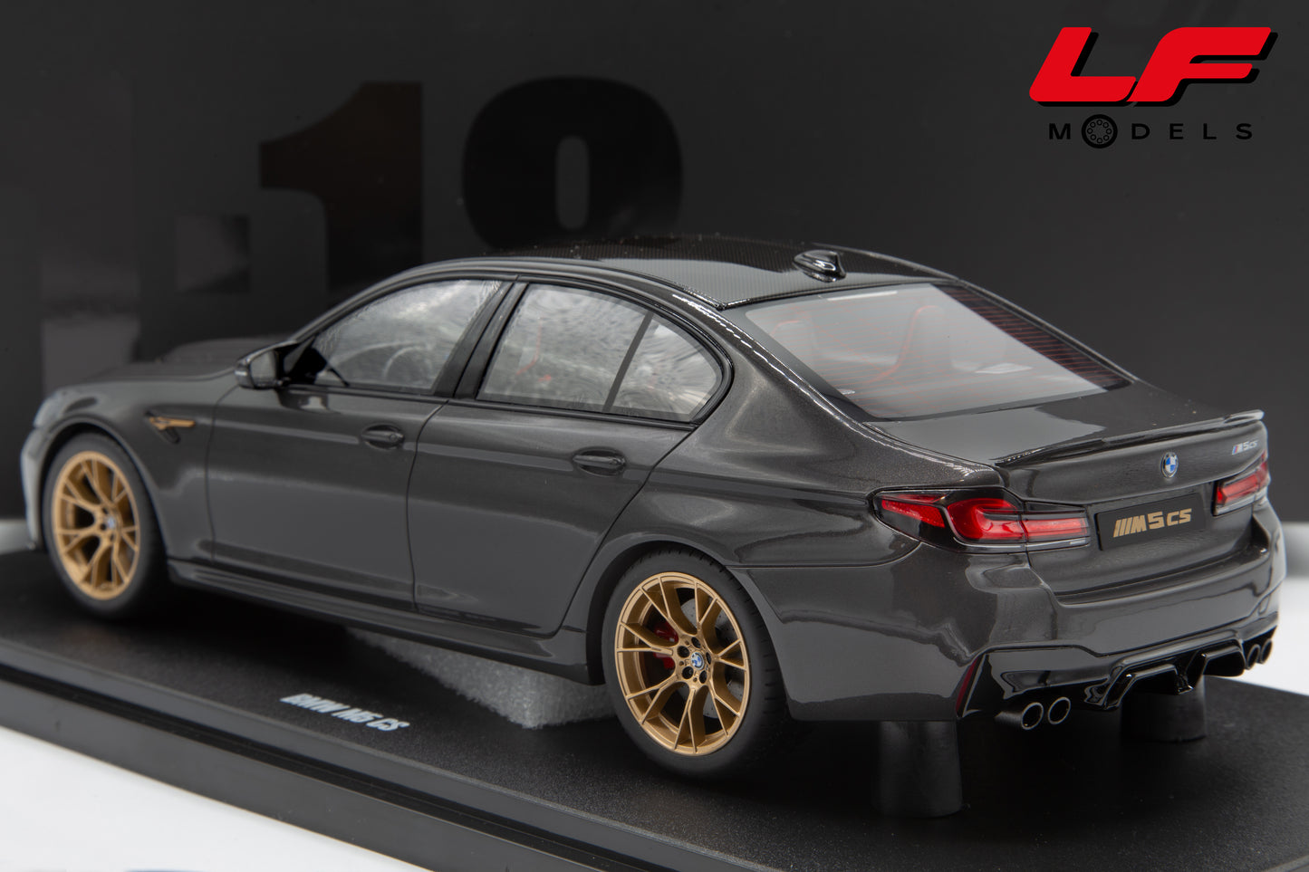 modellino bmw m5 cs gt spirit 1:18 GT993 vista posteriore