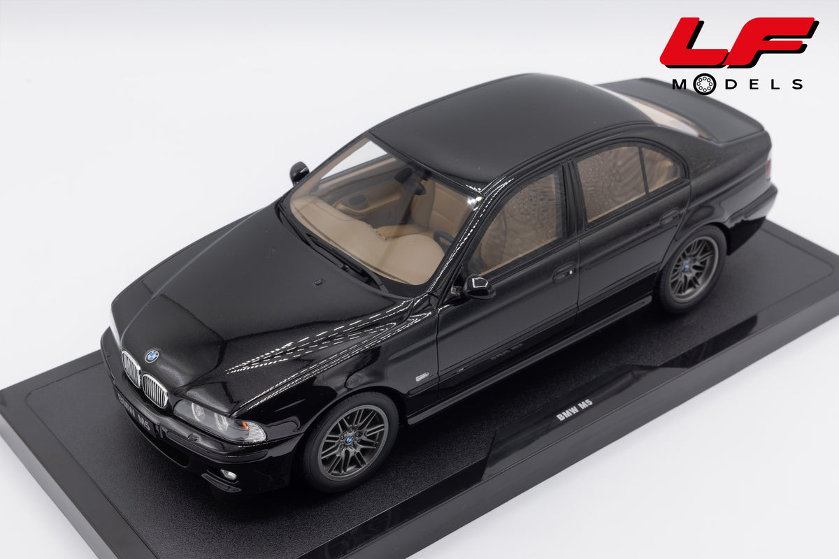 modellino bmw m5 e39 ottomobile 1:18 OT1338 vista frontale
