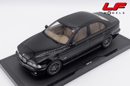modellino bmw m5 e39 ottomobile 1:18 OT1338 vista frontale
