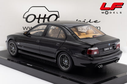 modellino bmw m5 e39 ottomobile 1:18 OT1338 vista posteriore