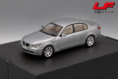 bmw serie 5 kyosho 1:43 frontale