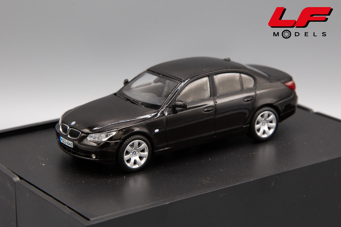 bmw serie 5 kyosho 1:43 frontale