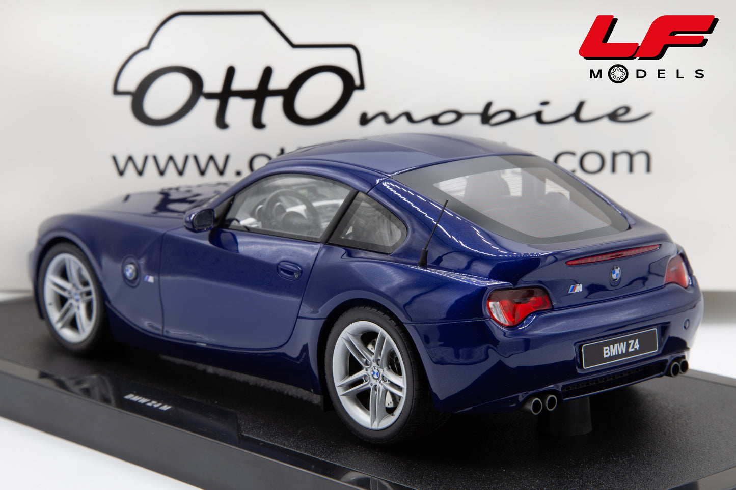modellino bmw z4 ottomobile 1:18 posteriore