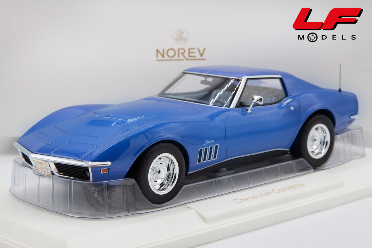 modellino chevrolet corvette blu norev 1:18 189034 vista frontale