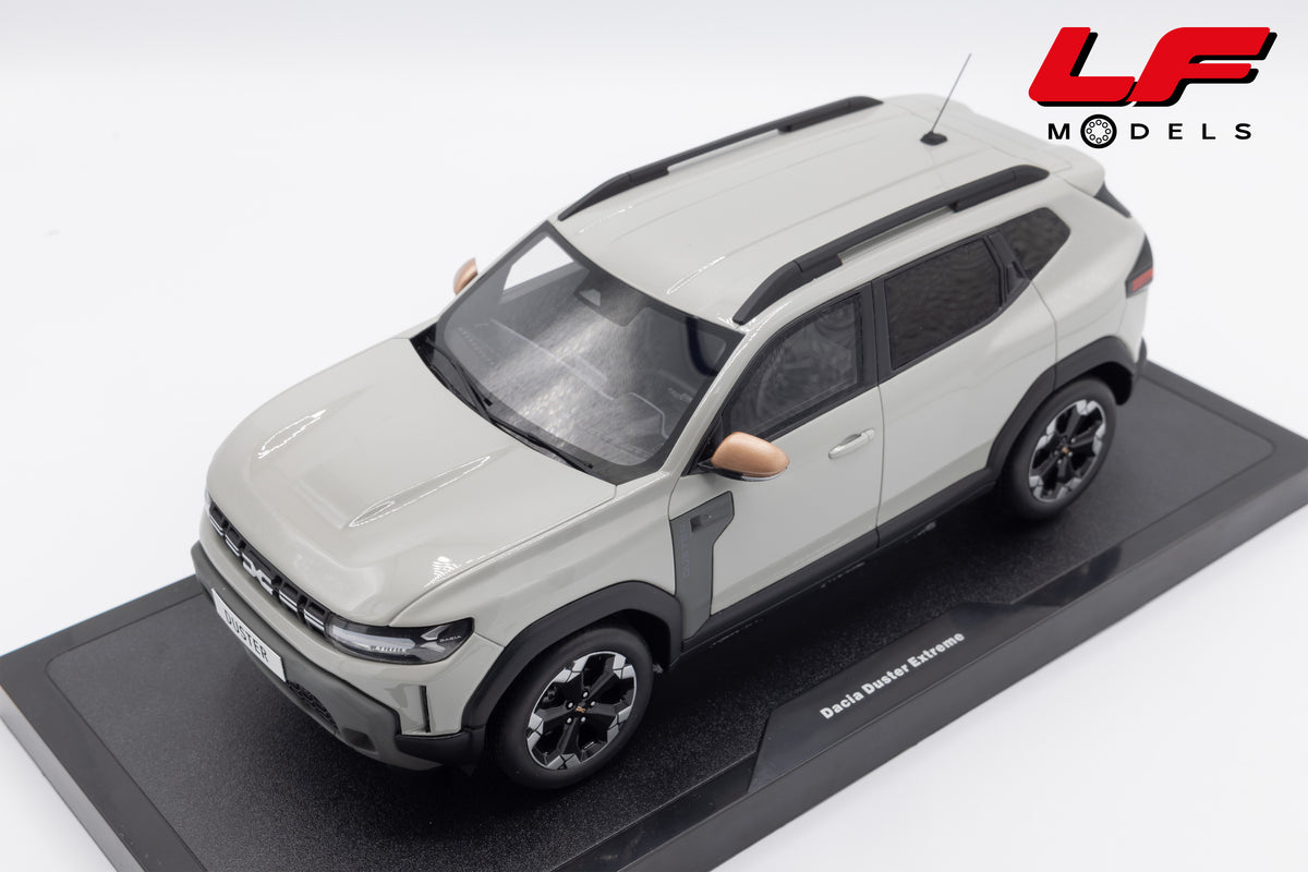 modellino dacia duster ottomobile 1:!8 OT1258 vista frontale