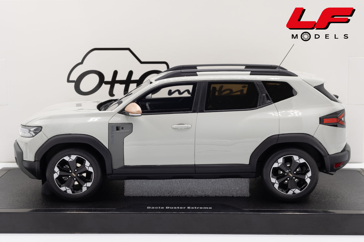 modellino dacia duster ottomobile 1:!8 OT1258 vista laterale
