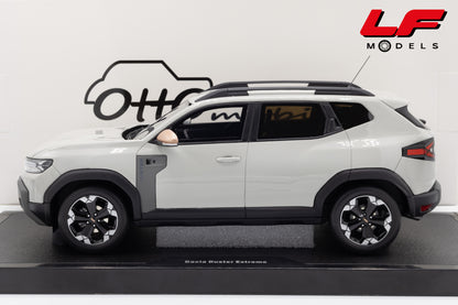 modellino dacia duster ottomobile 1:!8 OT1258 vista laterale