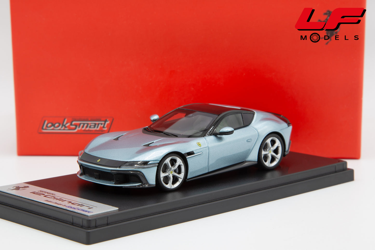 modellino ferrari 12 cilindri celeste trevi looksmart 1:43 LS553D vista frontale