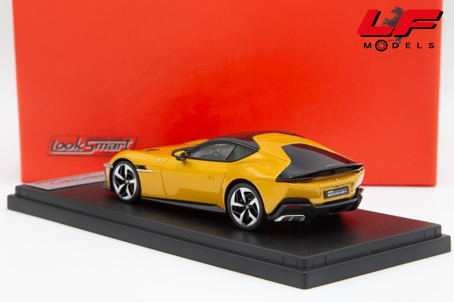 modellino ferrari 12 cilindri giallo montecarlo looksmart 1:43 LS553E vista posteriore