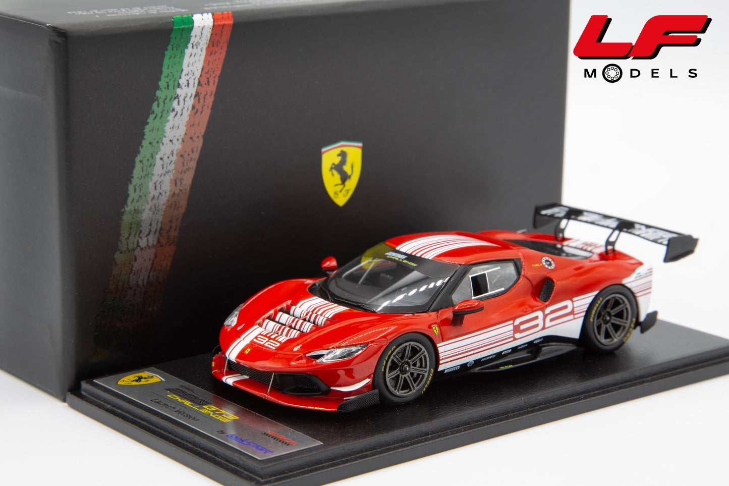 modellino ferrari 296 gt3 challenge looksmart 1:43 frontale