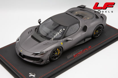 modellino ferrari 296 speciale grigio silverstone opaco bbr 1:18 P18269E1 vista frontale