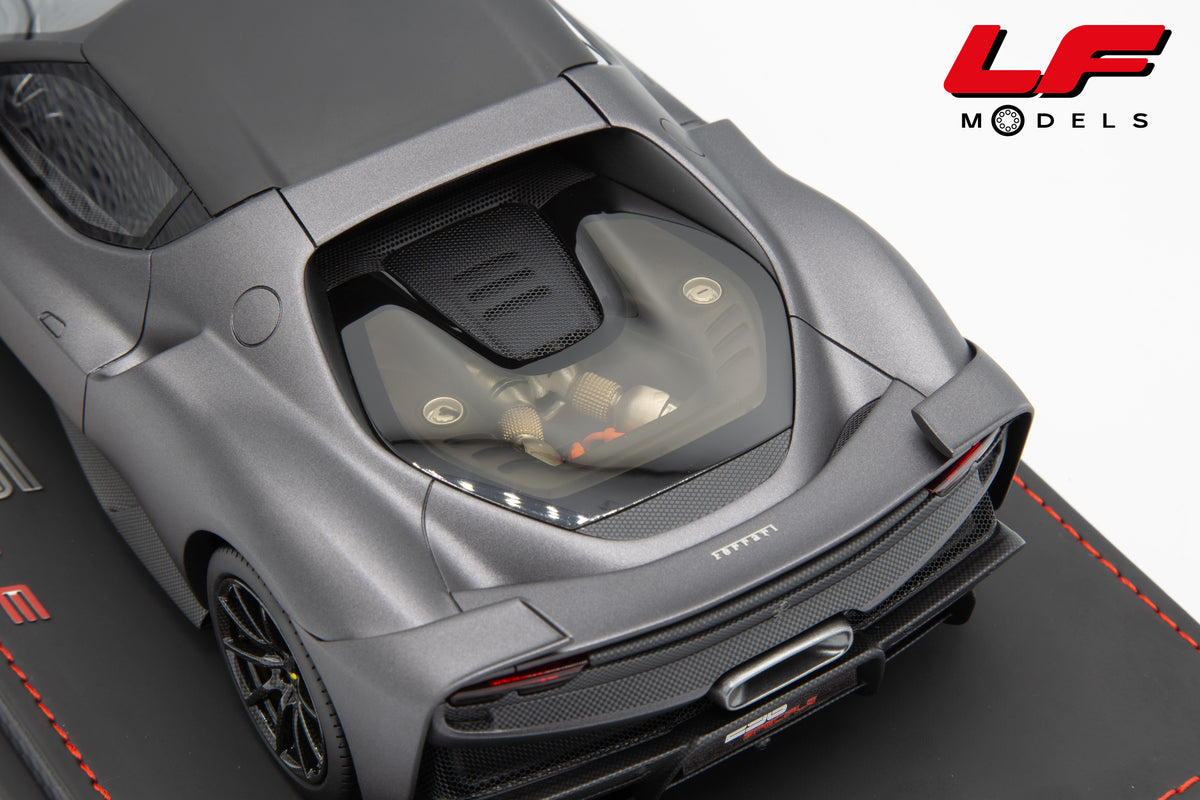 modellino ferrari 296 speciale grigio silverstone opaco bbr 1:18 P18269E1 vista motore