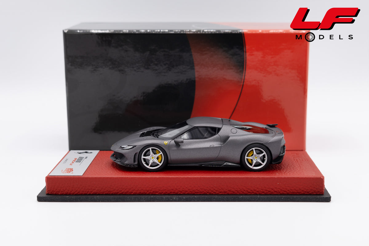 modellino ferrari 296 speciale grigio silverstone opaco bbr 1:43 BBRC323EPRE vista laterale