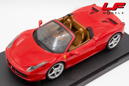 modellino ferrari 458 italia spider hotwheels 1:18 frontale