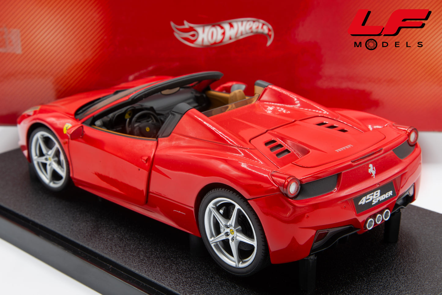 modellino ferrari 458 italia spider hotwheels 1:18 posteriore