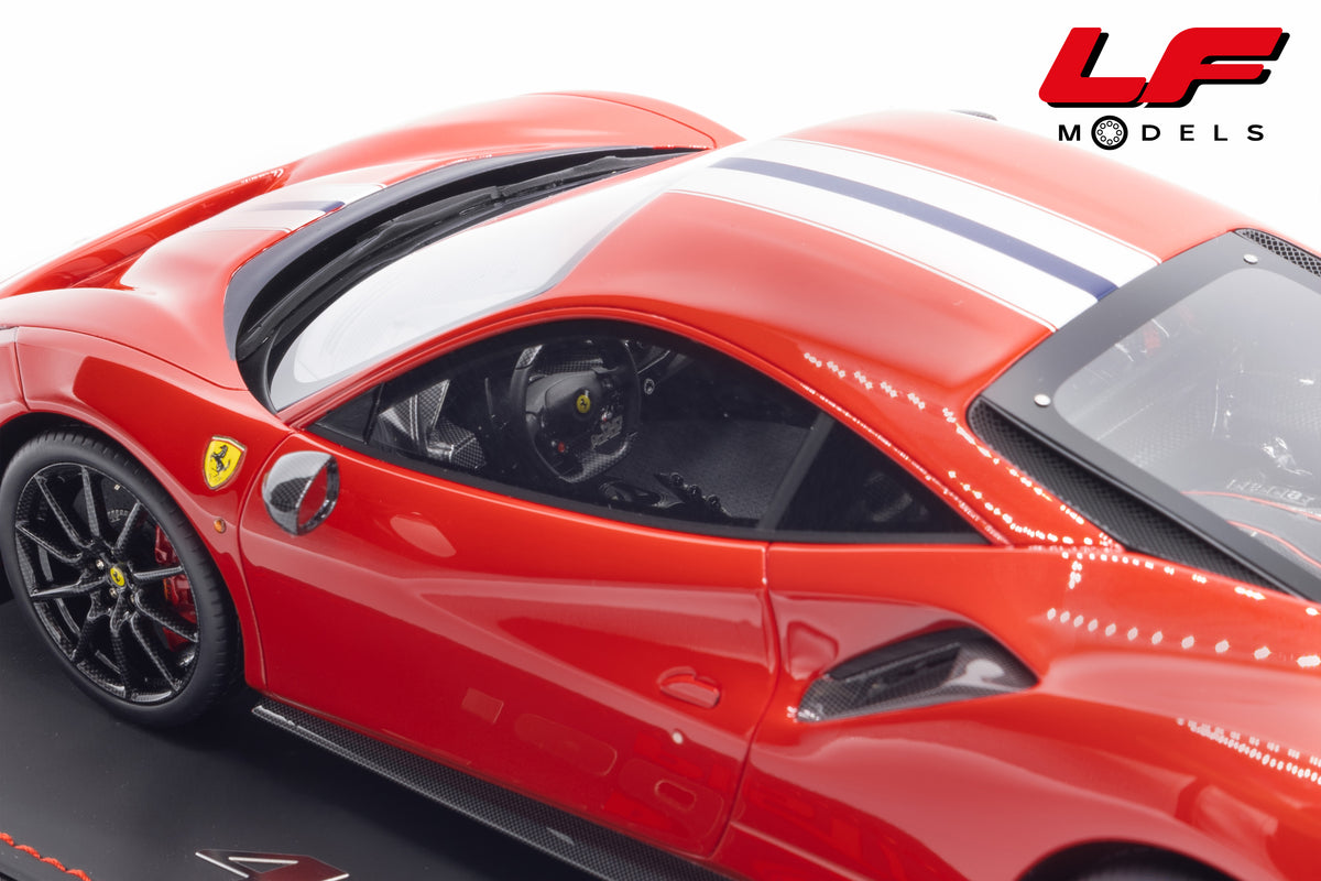 modellino ferrari 488 pista rosso corsa bbr 1:18 P18145A6 vista interni