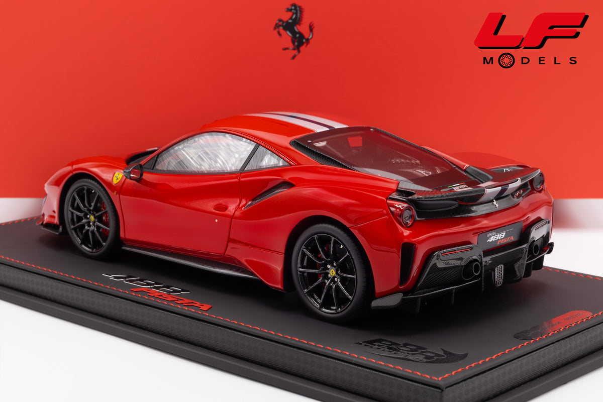 modellino ferrari 488 pista rosso corsa bbr 1:18 P18145A6 vista posteriore
