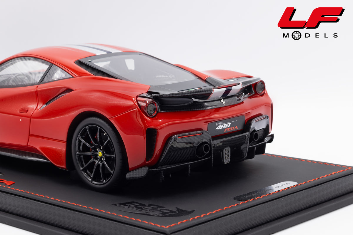 modellino ferrari 488 pista rosso corsa bbr 1:18 P18145A6 vista posteriore