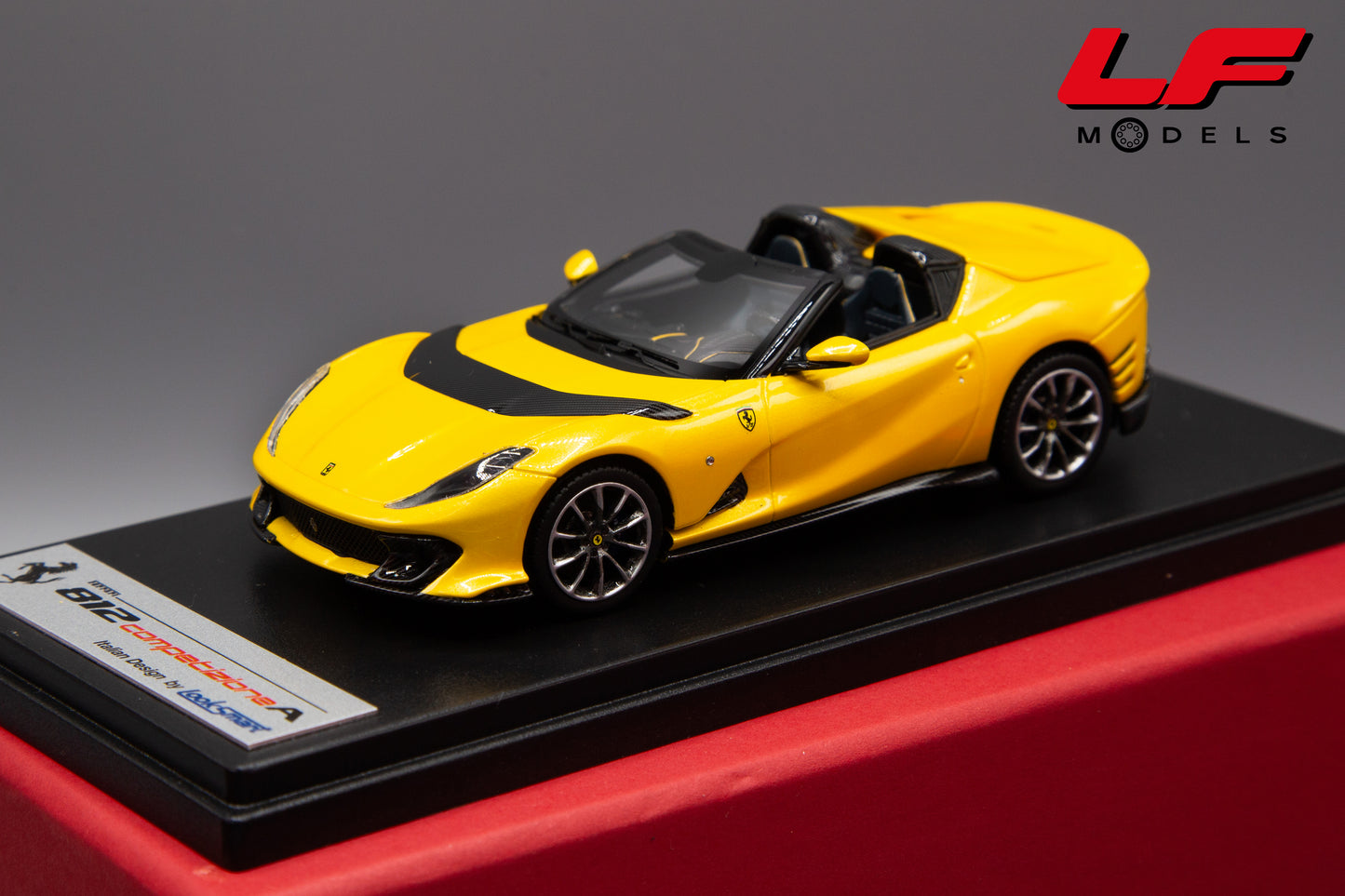 modellino ferrari 812 competizione a looksmart 1:43 frontale