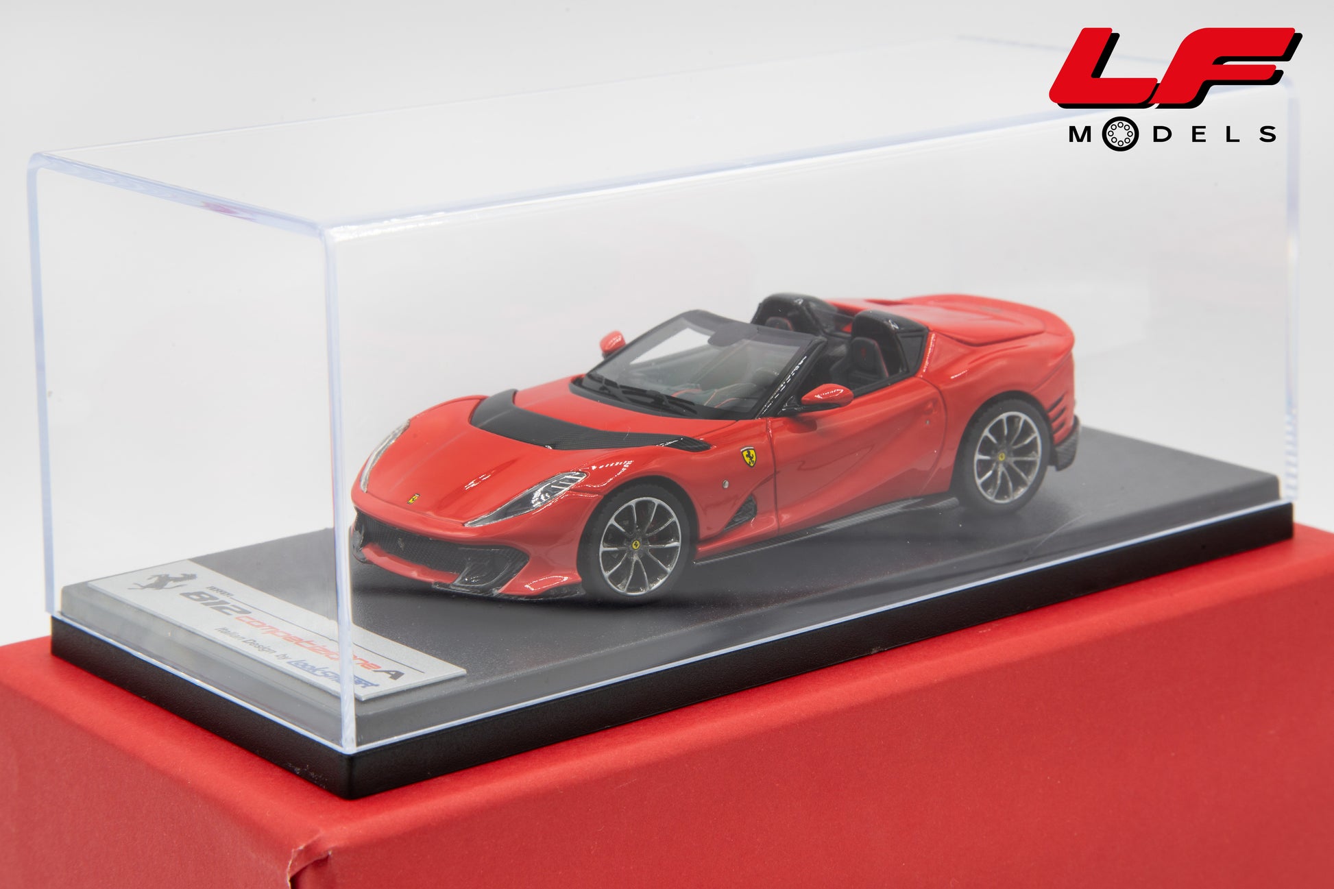 modellino ferrari 812 competizione a rosso scuderia looksmart 1:43 LS531D vista teca