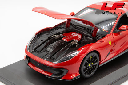 modellino ferrari 812 competizione burago 1:18 18-16019 vista motore