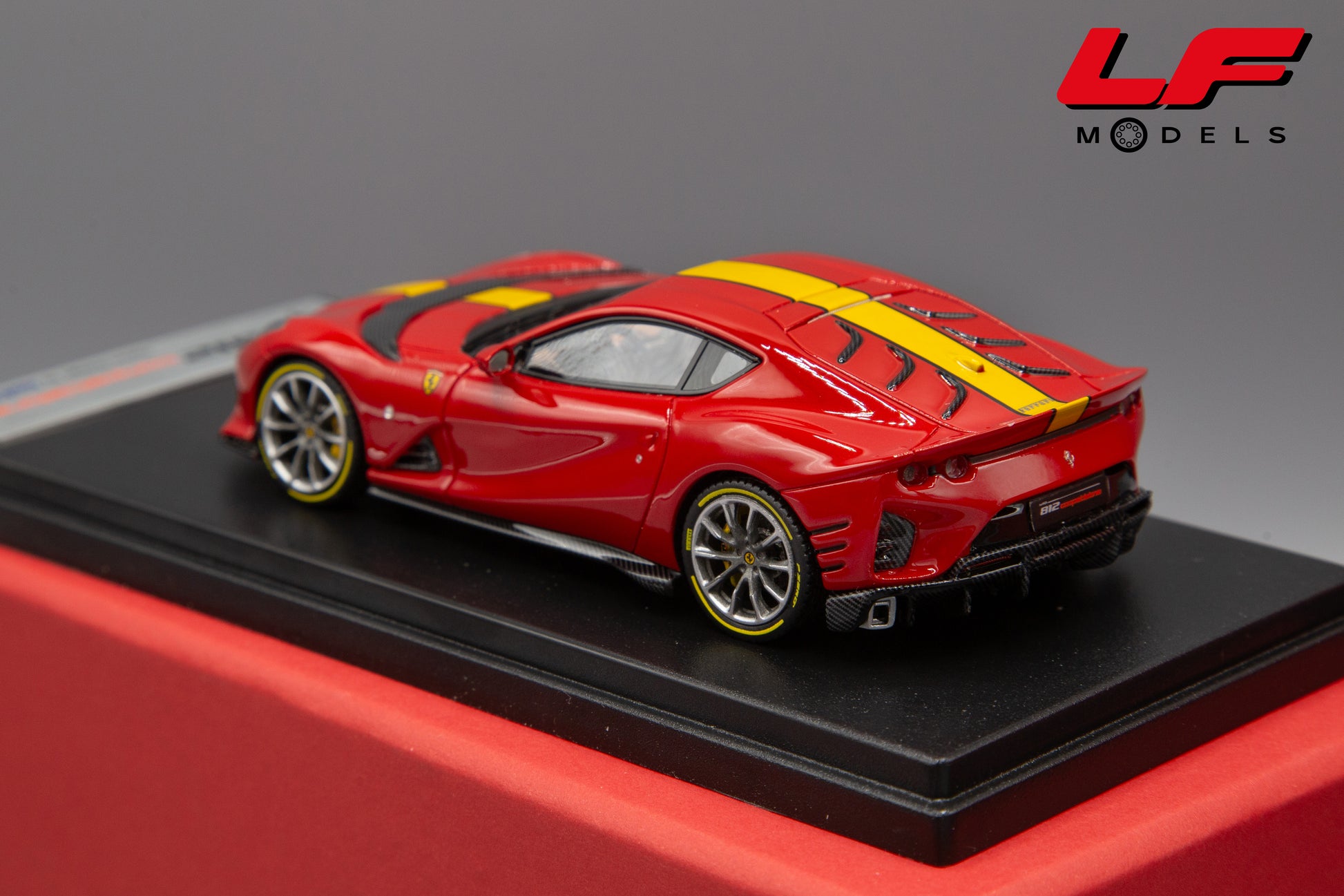 modellino ferrari 812 competizione looksmart 1:43 posteriore