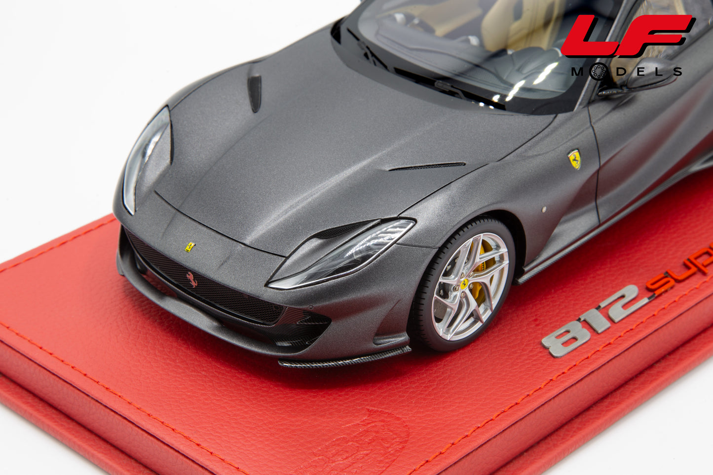 BBR FERRARI 812 SUPERFAST 87° SALON DE GENÈVE 2017 HOT MATT SILVER 1:18