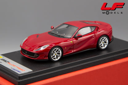 modellino ferrari 812 superfast looksmart 1:43 frontale