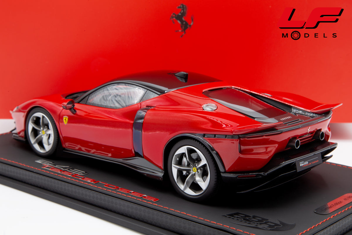 modellino ferrari 849 testarossa rosso fiammante bbr 1:18 P18275A vista posteriore