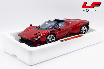 modellino ferrari daytona sp3 rosso magma burago 1:18 18-16913R vista frontale