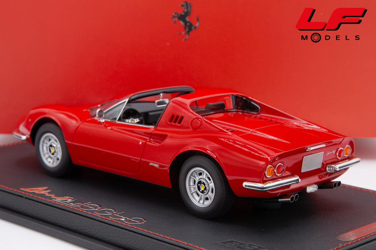 modellino ferrari dino 246 gts rosso corsa bbr 1:18 P18258 vista posteriore