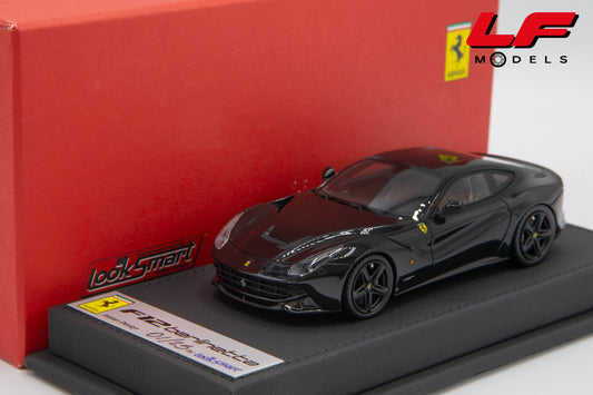 modellino ferrari f12 berlinetta looksmart 1:43 frontale