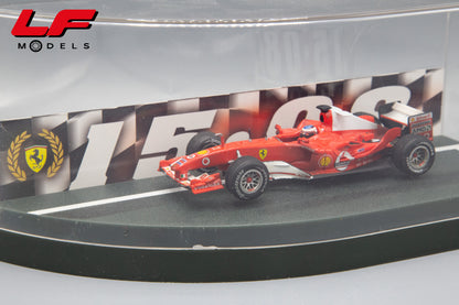 modellino ferrari f2004 hotwheels 1:43 frontale