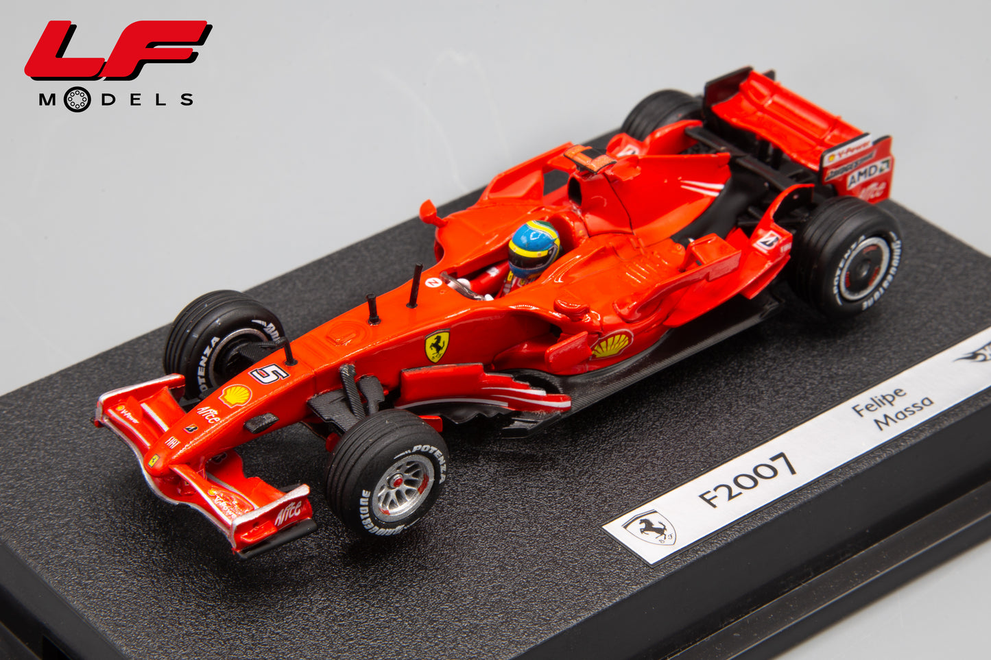 modellino ferrari f2007 massa hotwheels 1:43 frontale