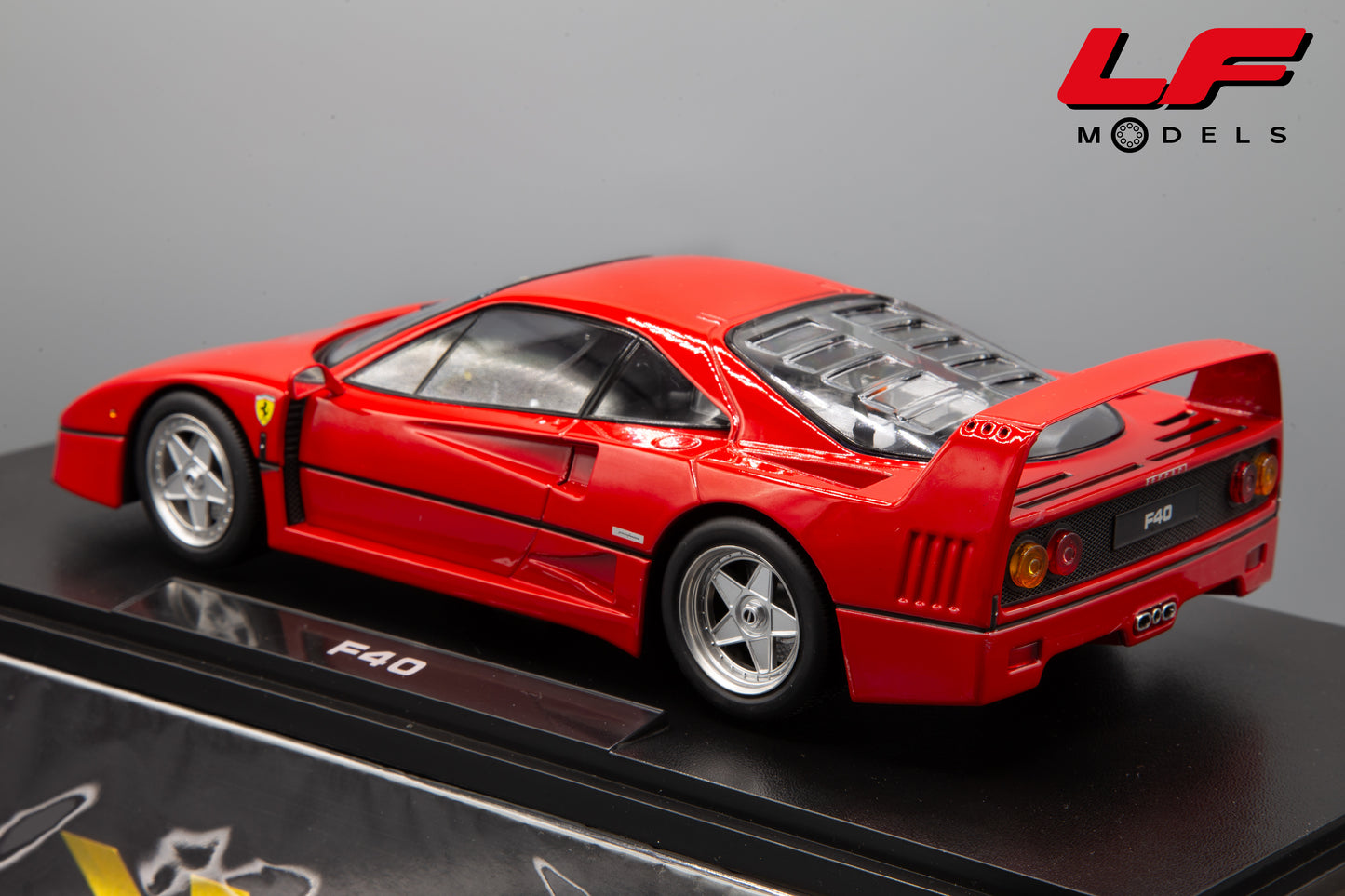 modellino ferrari f40 kk scale 1:18 posteriore