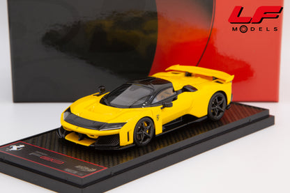 modellino ferrari f80 giallo modena bbr 1:43 BBRC305B1 vista frontale