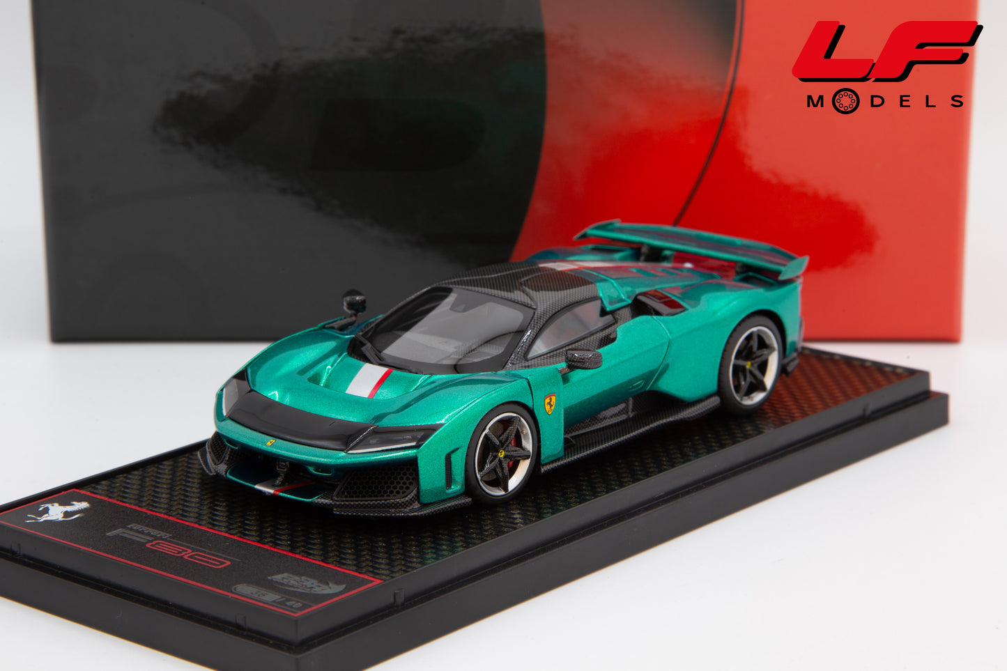 modellino ferrari f80 green jewel bbr 1:43 BBRC305F1 vista frontale