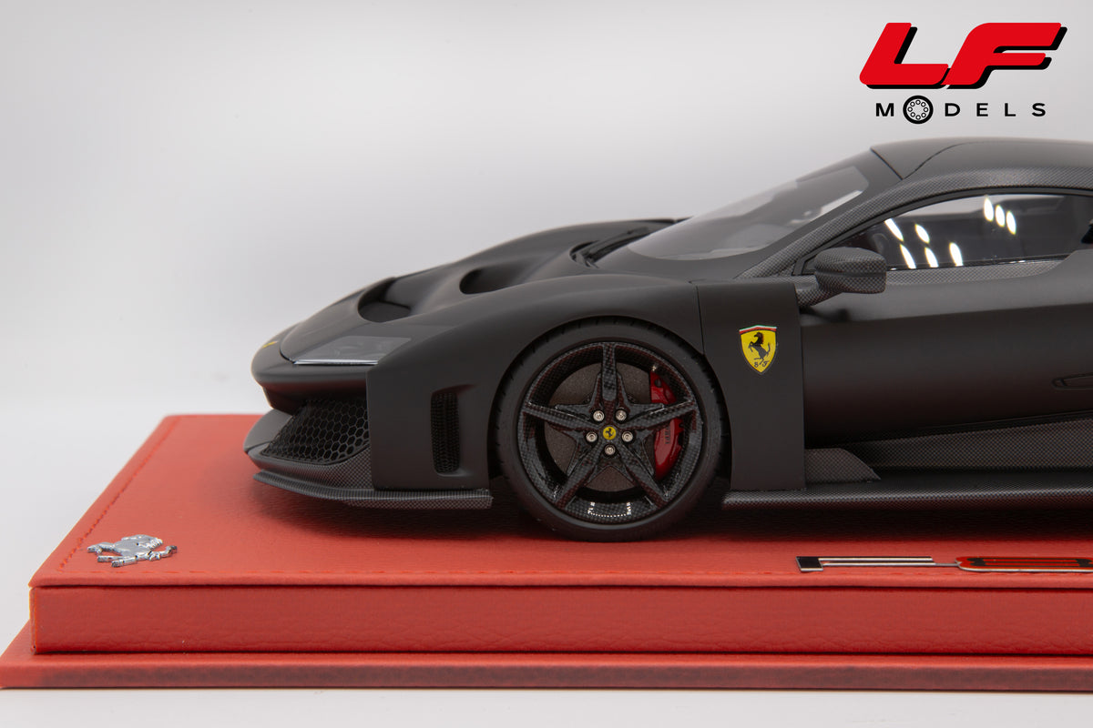 modellino ferrari f80 matt black bbr 1:18 P18253MB vista cerchi