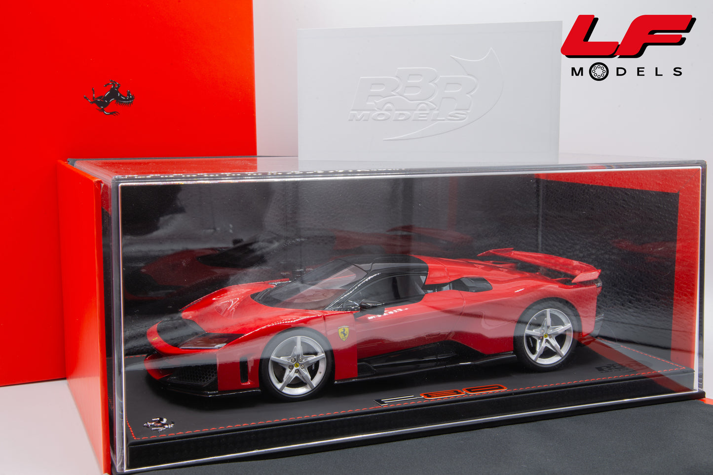 modellino ferrari f80 bbr 1:18 imballo