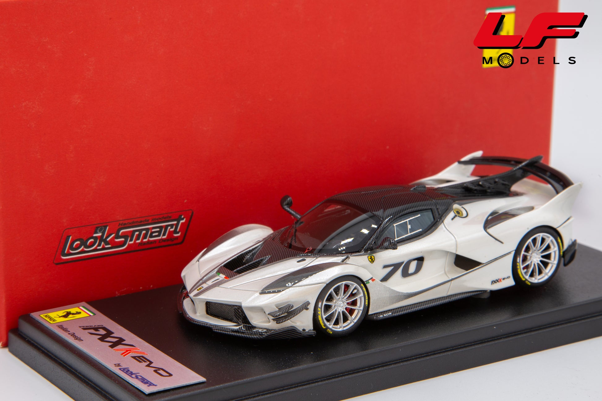 modellino ferrari fxx-k evo looksmart 1:43 frontale