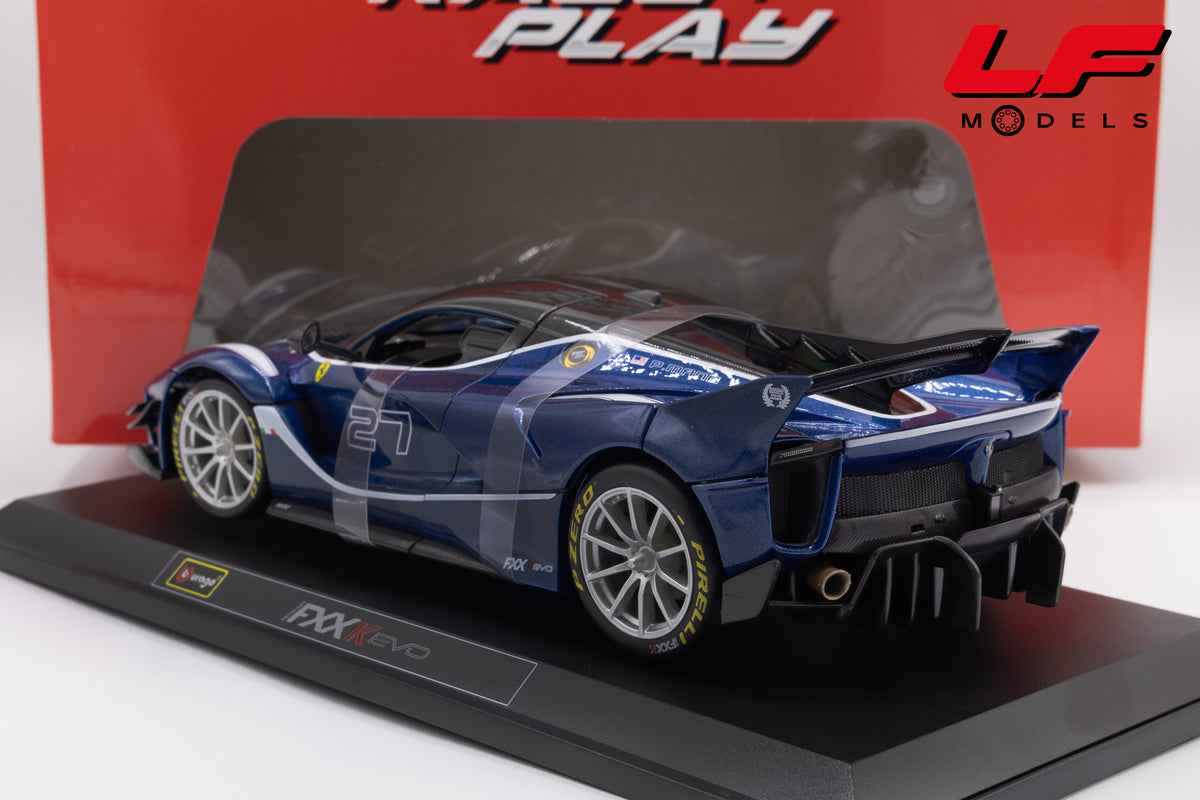 modellino ferrari fxx k evo burago 1:18  18-16012BL vista posteriore